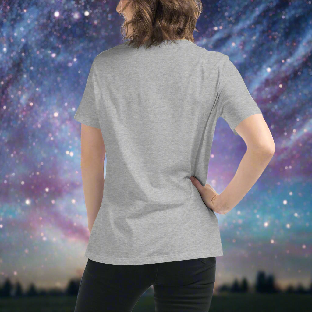 Woman in a heather grey astrology Aquarius T-shirt facing to the back. You can see the short sleeves going midway down her upper arm. Astrology Zodiac Aquarius Woman's Tee